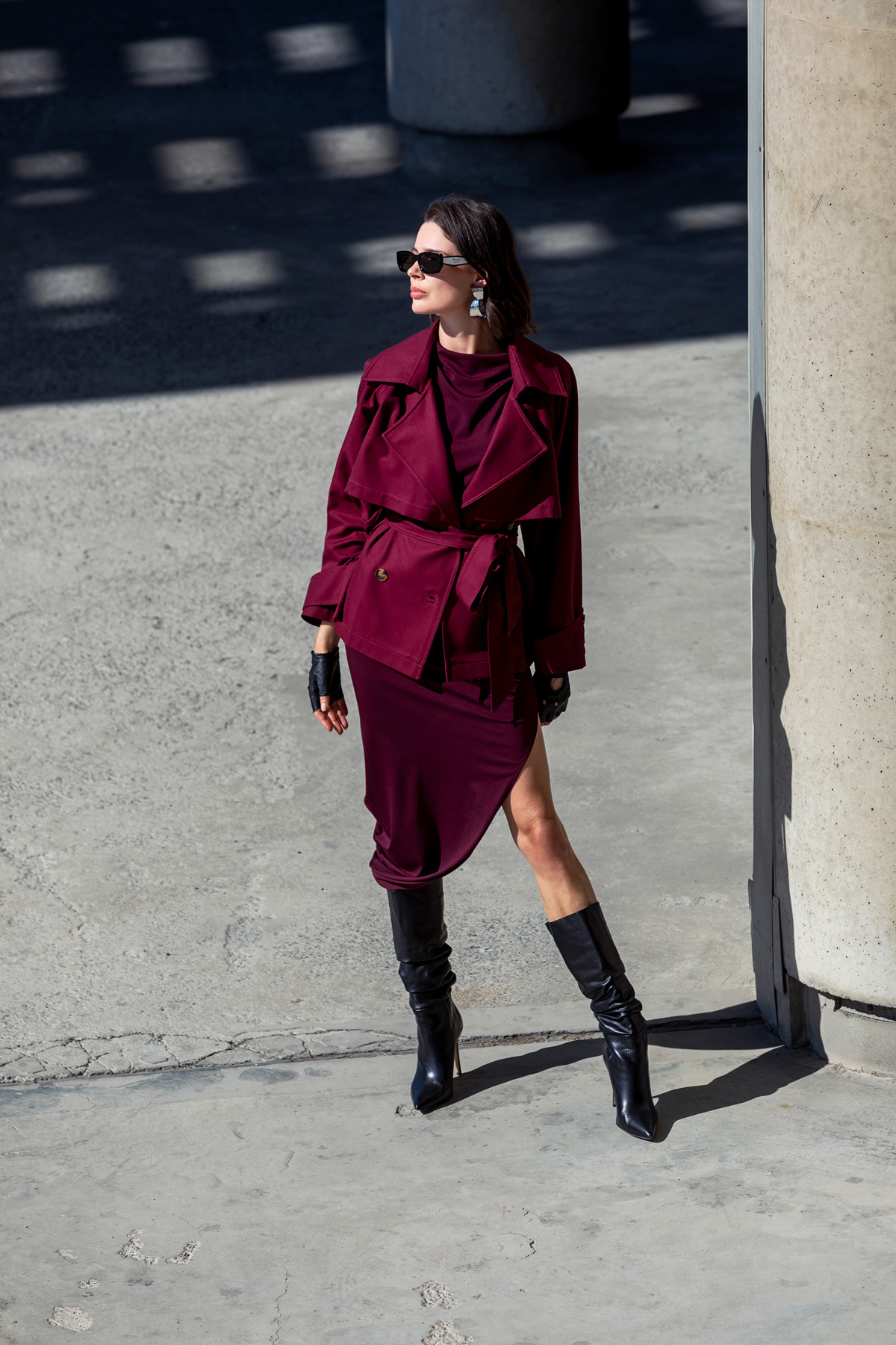 Kemerli Kısa Trençkot Bordo