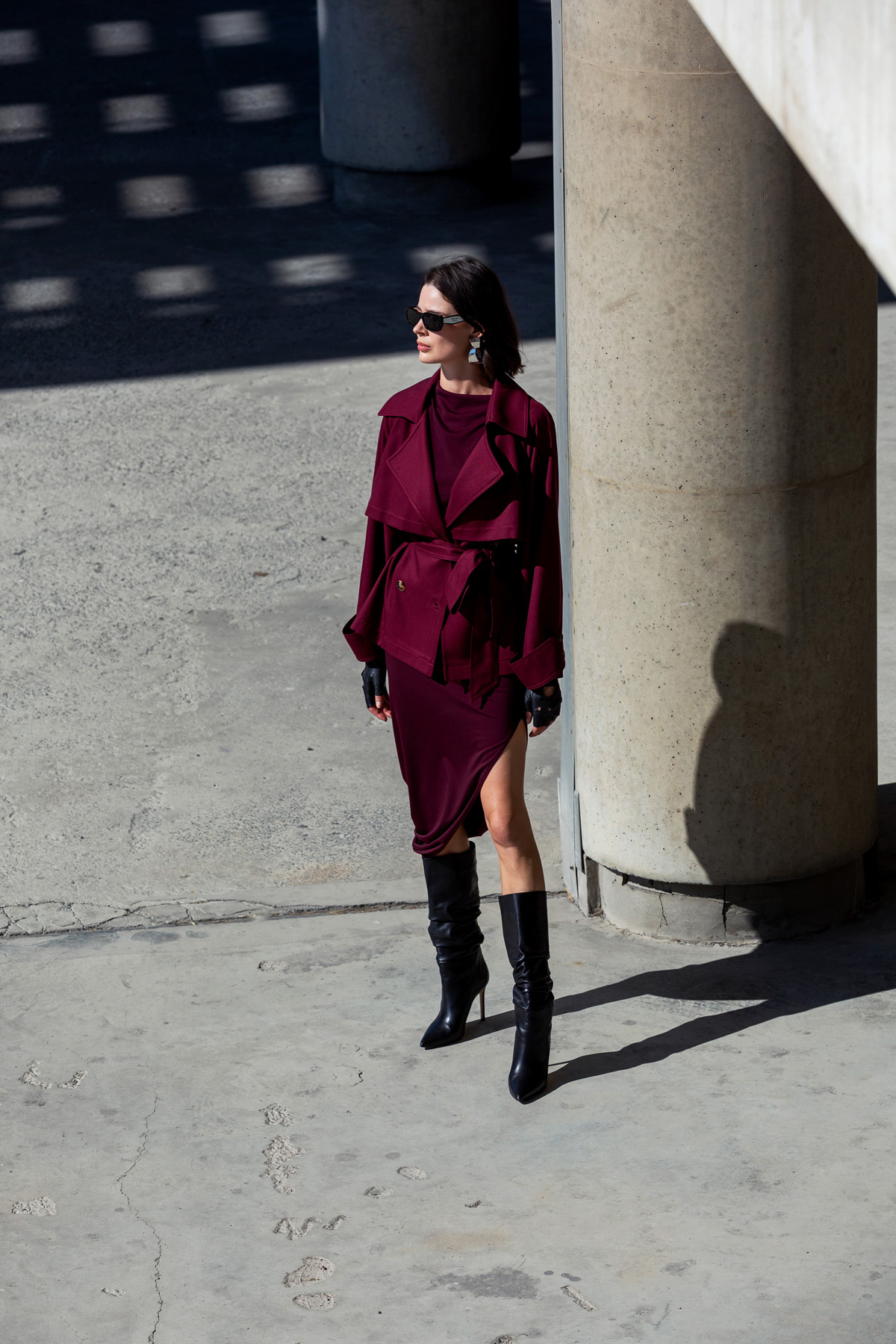 Kemerli Kısa Trençkot Bordo