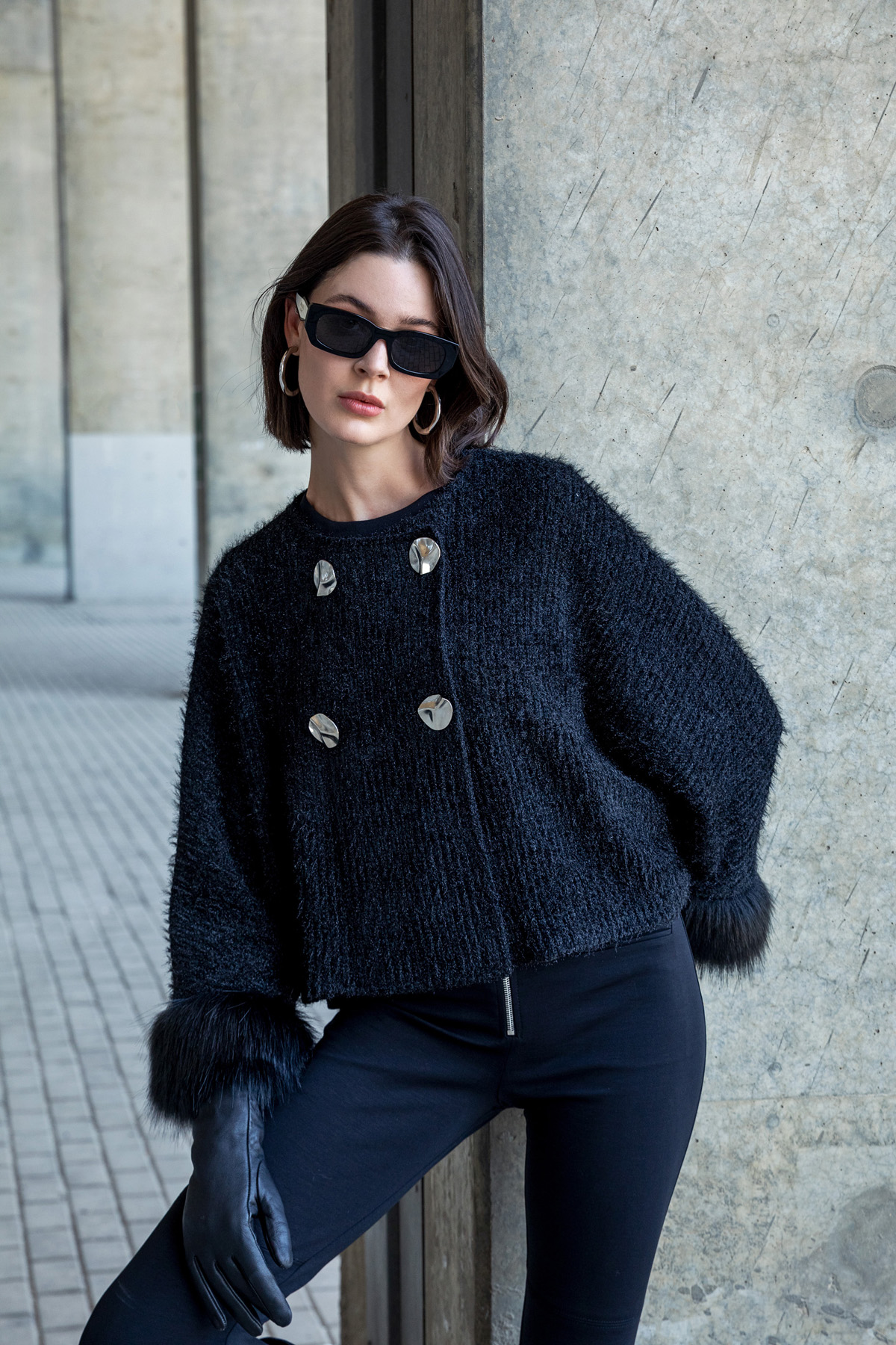 Kolları Kürklü Hırka Siyah