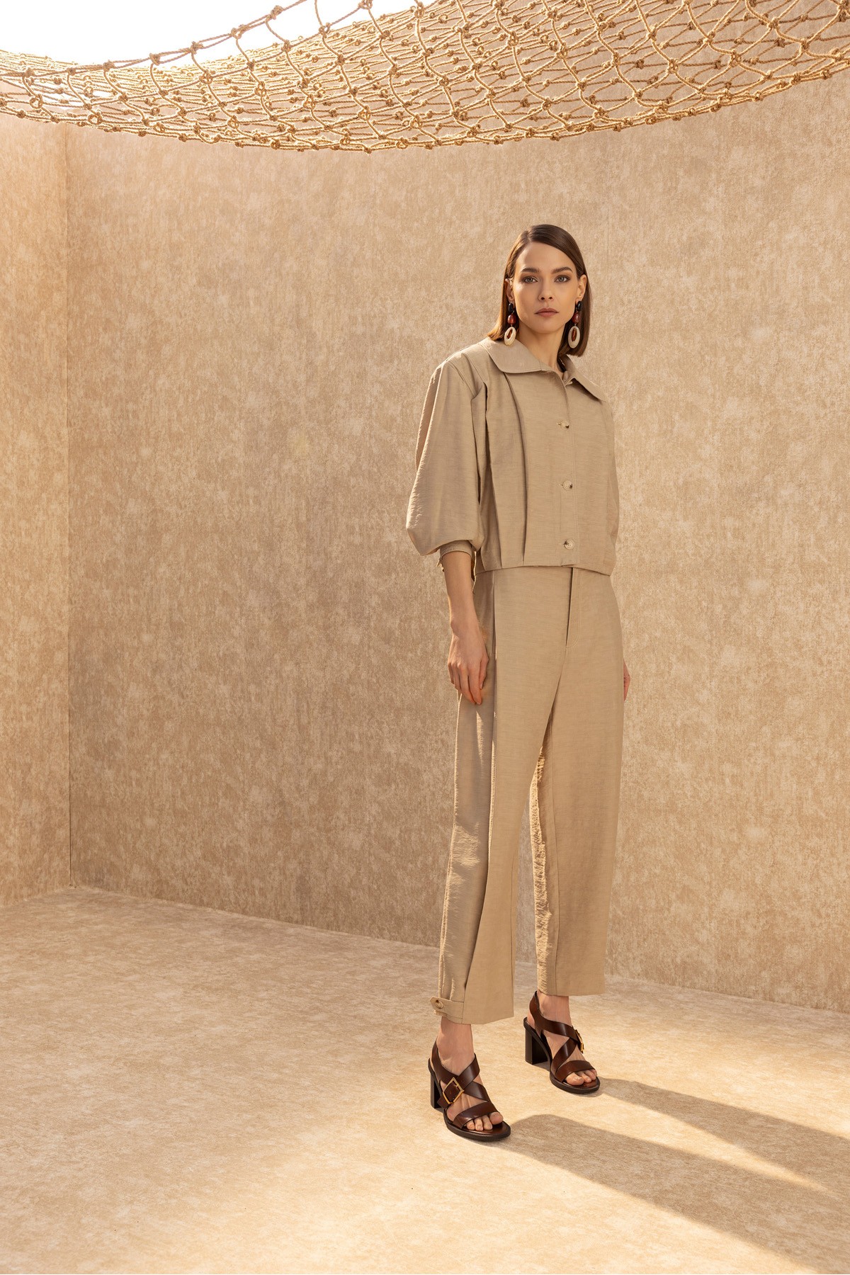 Paçası Düğmeli Balon Pantolon Bej