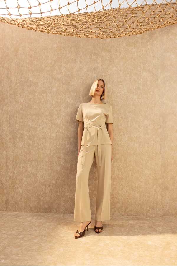 Kemerli Düz Paça Pantolon Bej