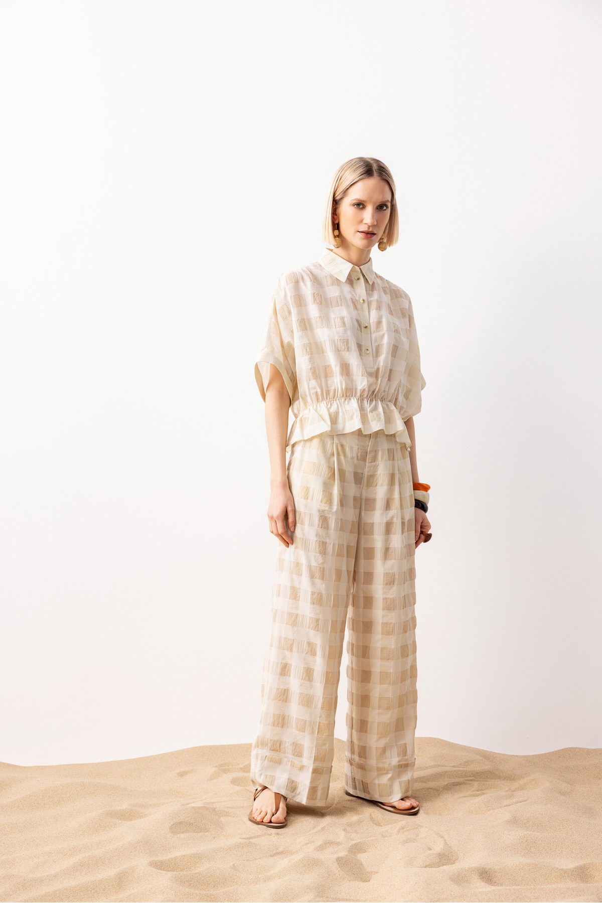 Pileli Kısa Pantolon Bej