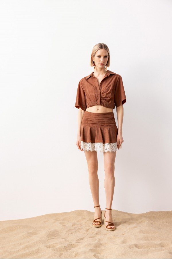 Dantel Detaylı Şort Etek Ki̇remi̇t