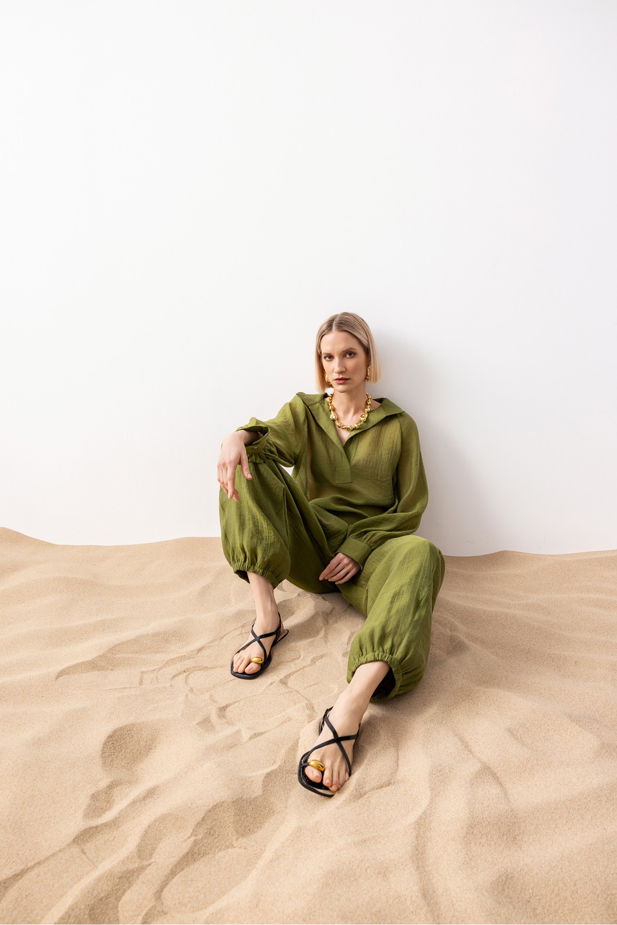 Uzun Kol Linen Gömlek Haki̇