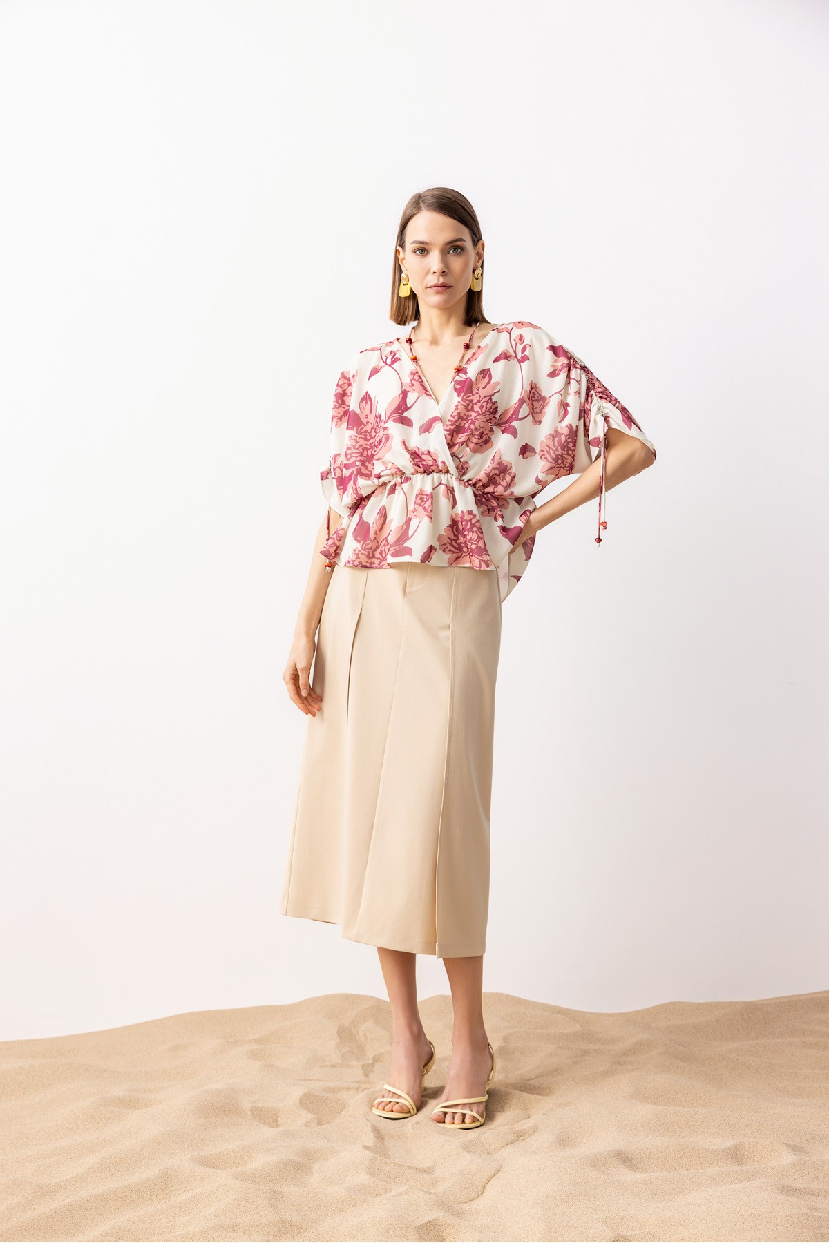 Beli Lastikli Desenli Bluz Pembe