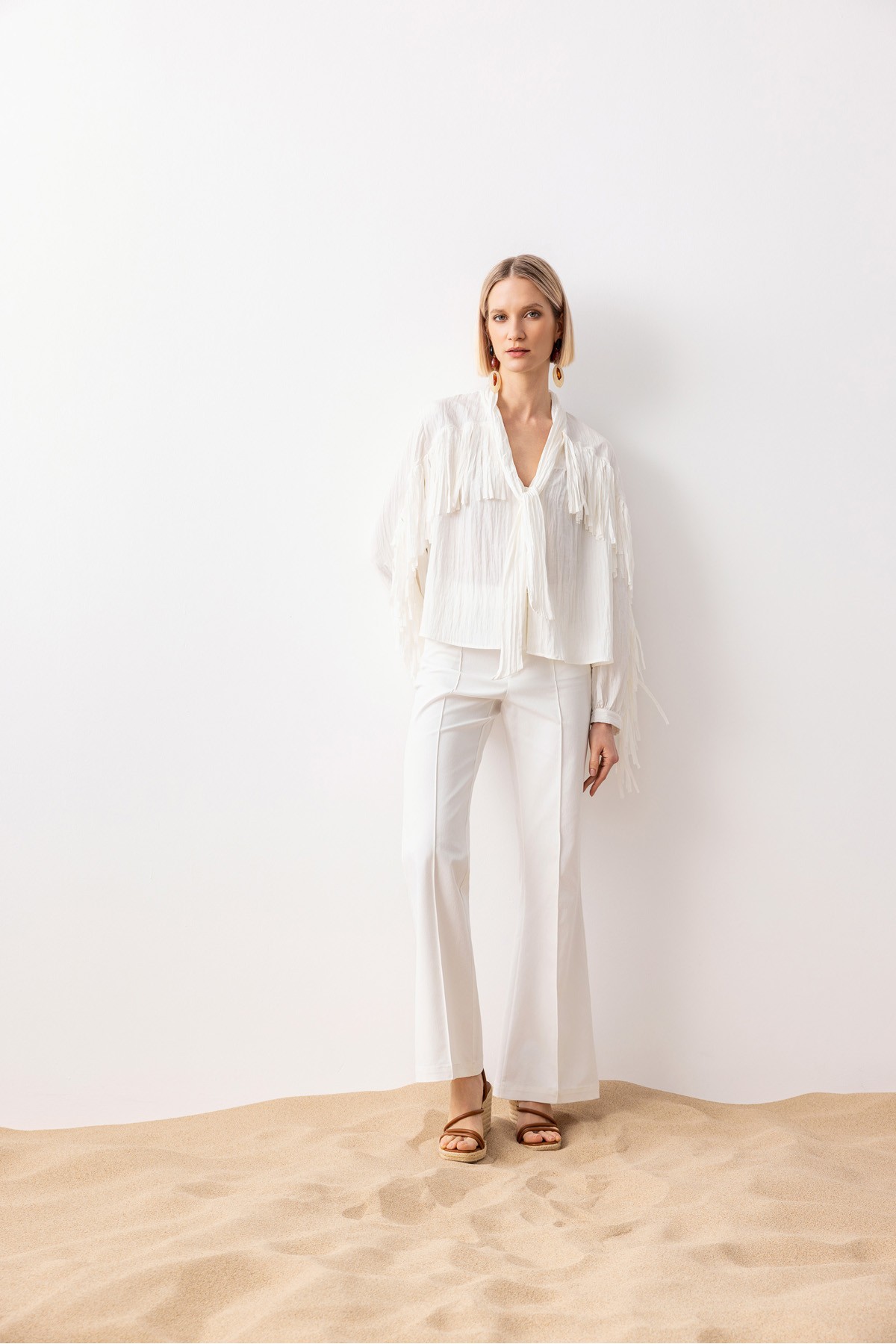 Püsküllü Saten Bluz Ekru