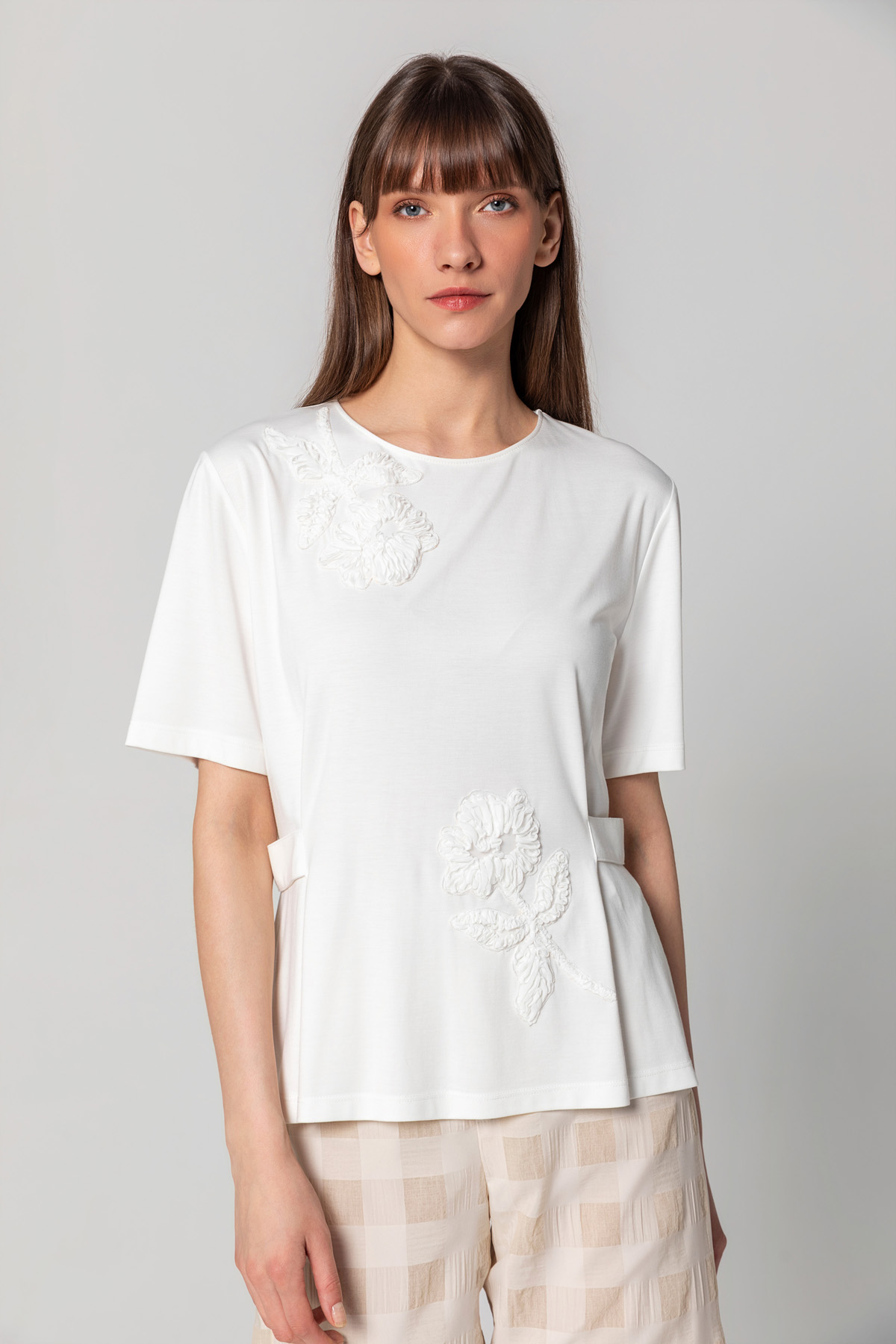 İşlemeli Bluz Ekru