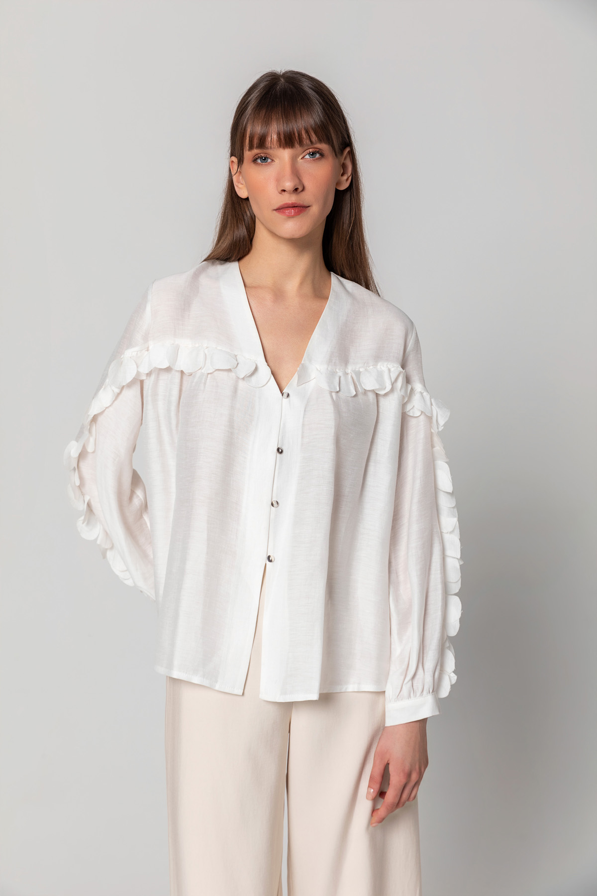 İşlemeli Linen Bluz Ekru