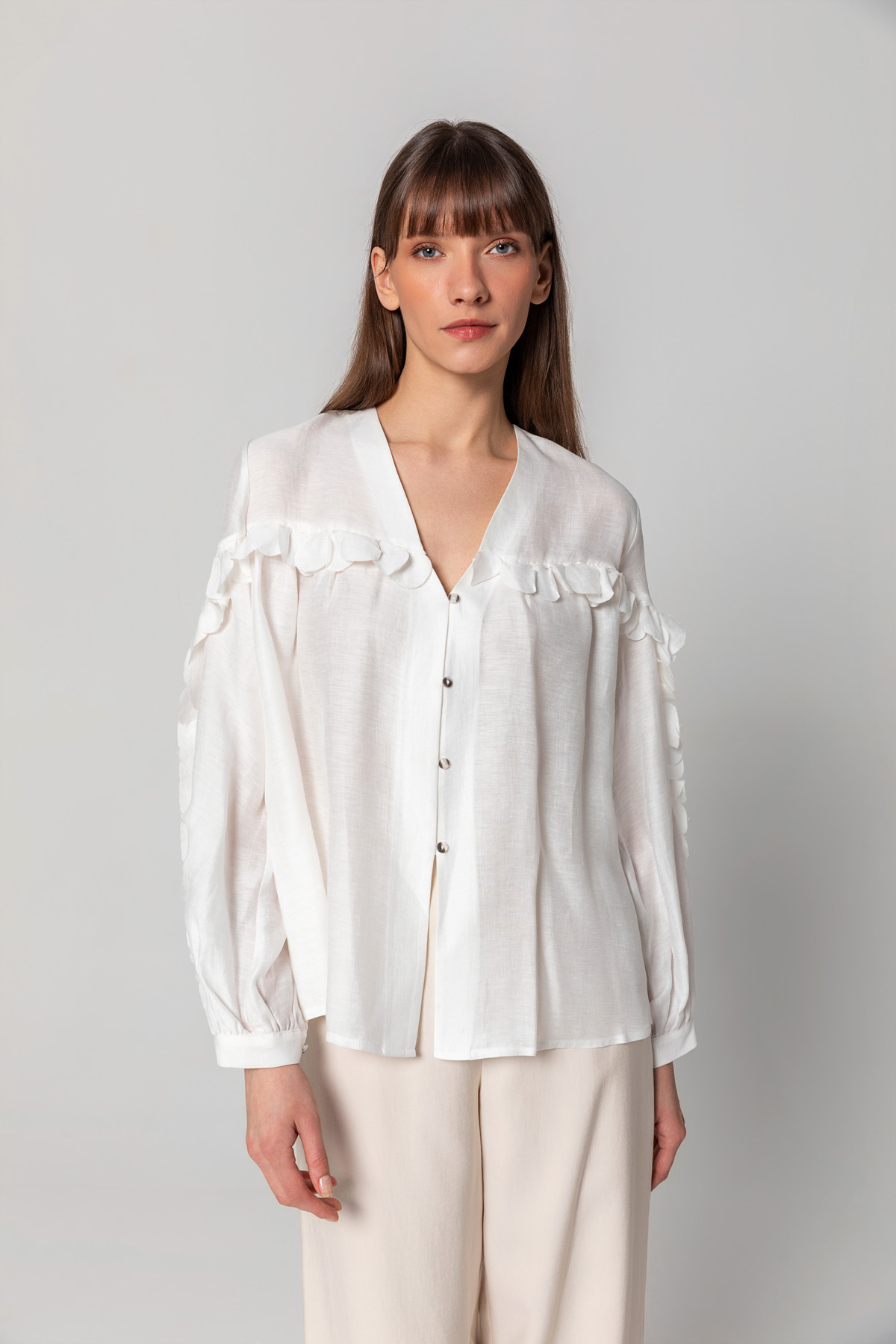 İşlemeli Linen Bluz Ekru