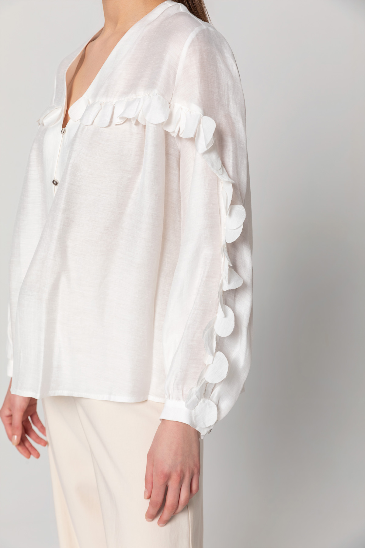 İşlemeli Linen Bluz Ekru