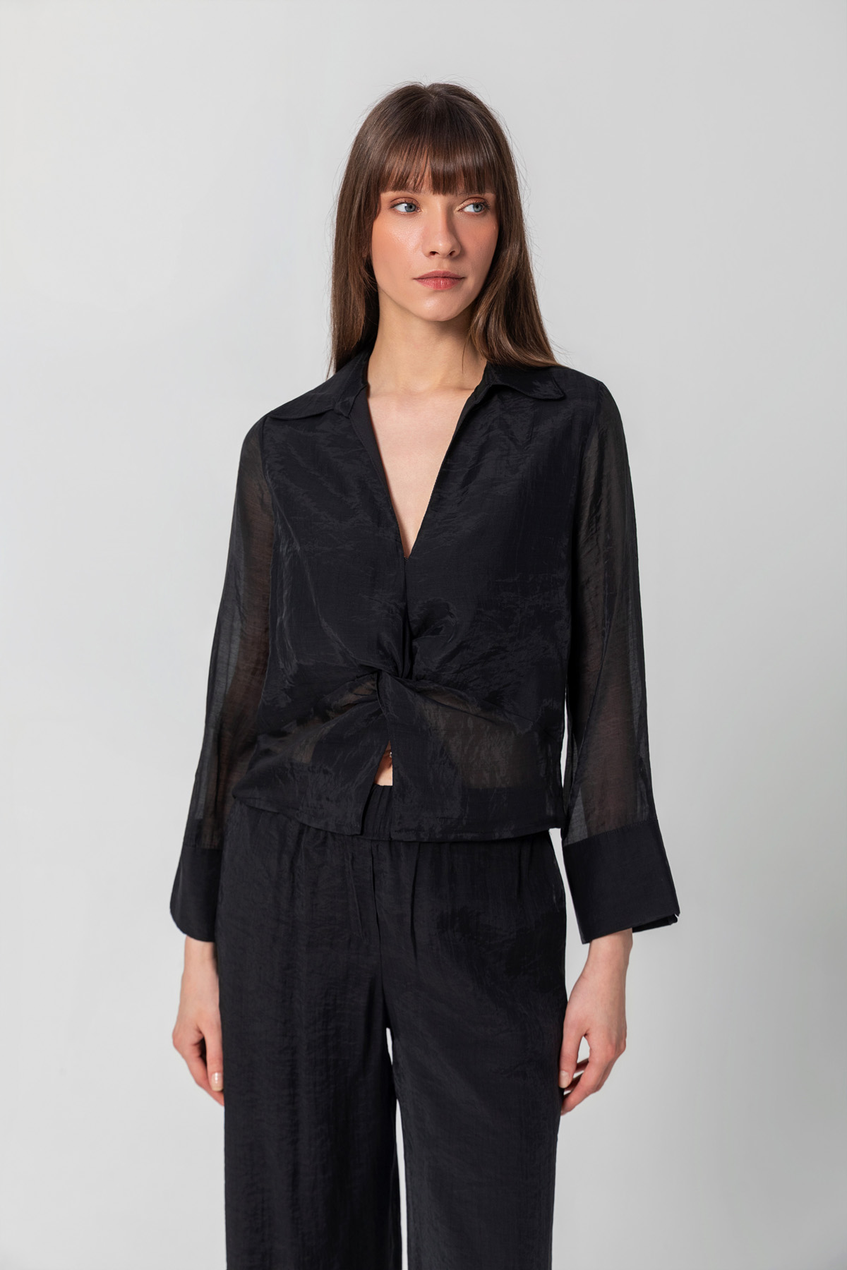 Önü Düğümlü Linen Gömlek Siyah