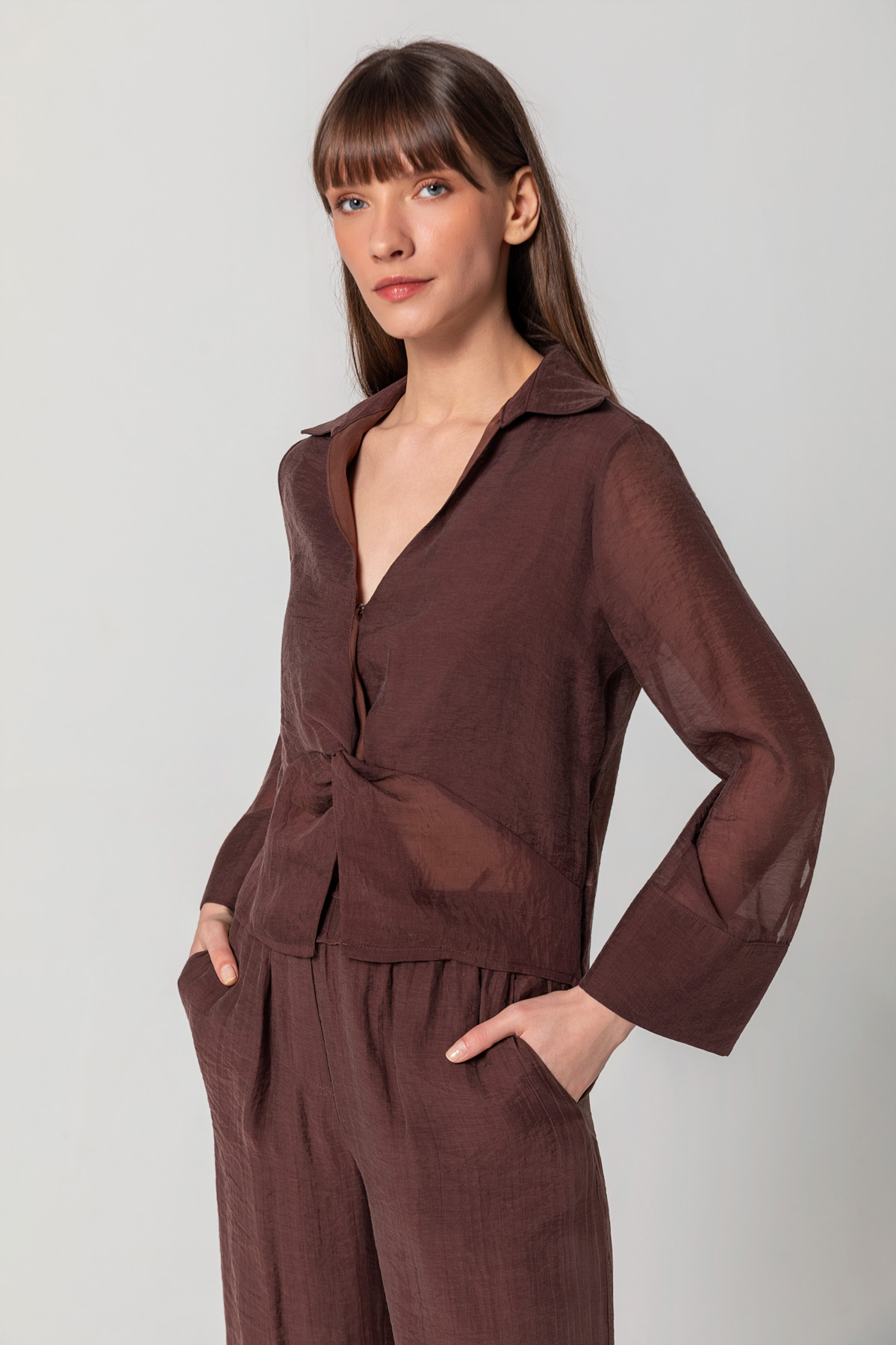 Önü Düğümlü Linen Gömlek Kahve