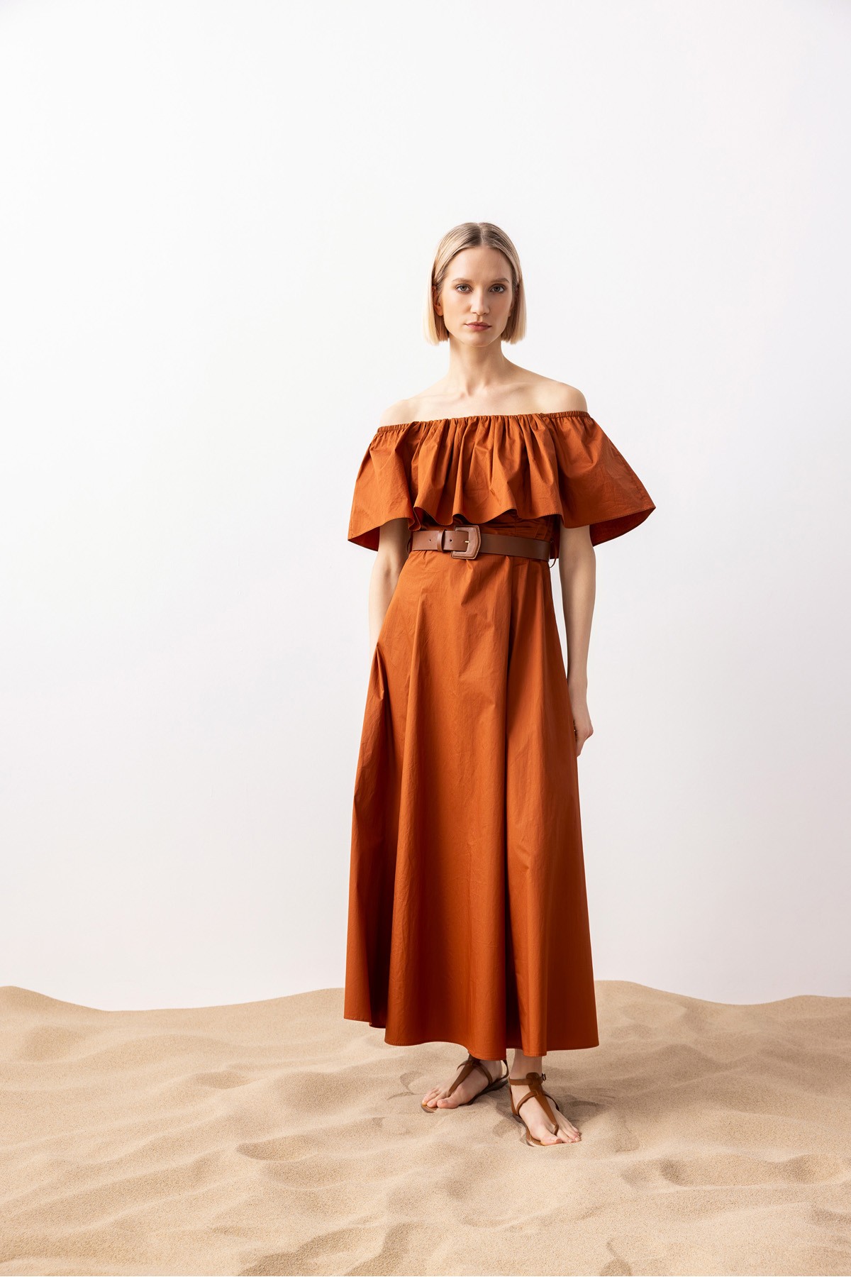 Farbalalı Straplez Poplin Elbise Ki̇remi̇t