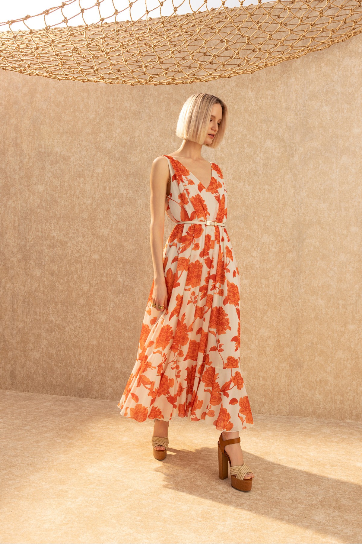 V Yaka Desenli Uzun Elbise Coral