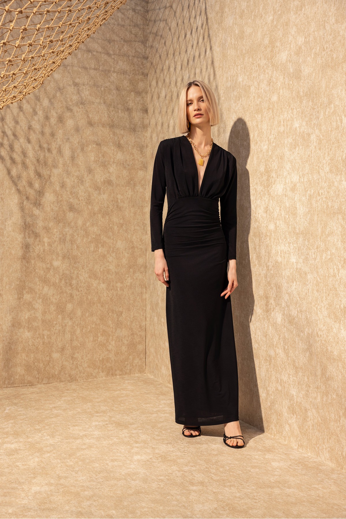 Uzun Kol Drapeli Elbise Siyah